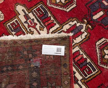 GALLERIMATTA, old, Hamadan, ca 322 x 112 cm.