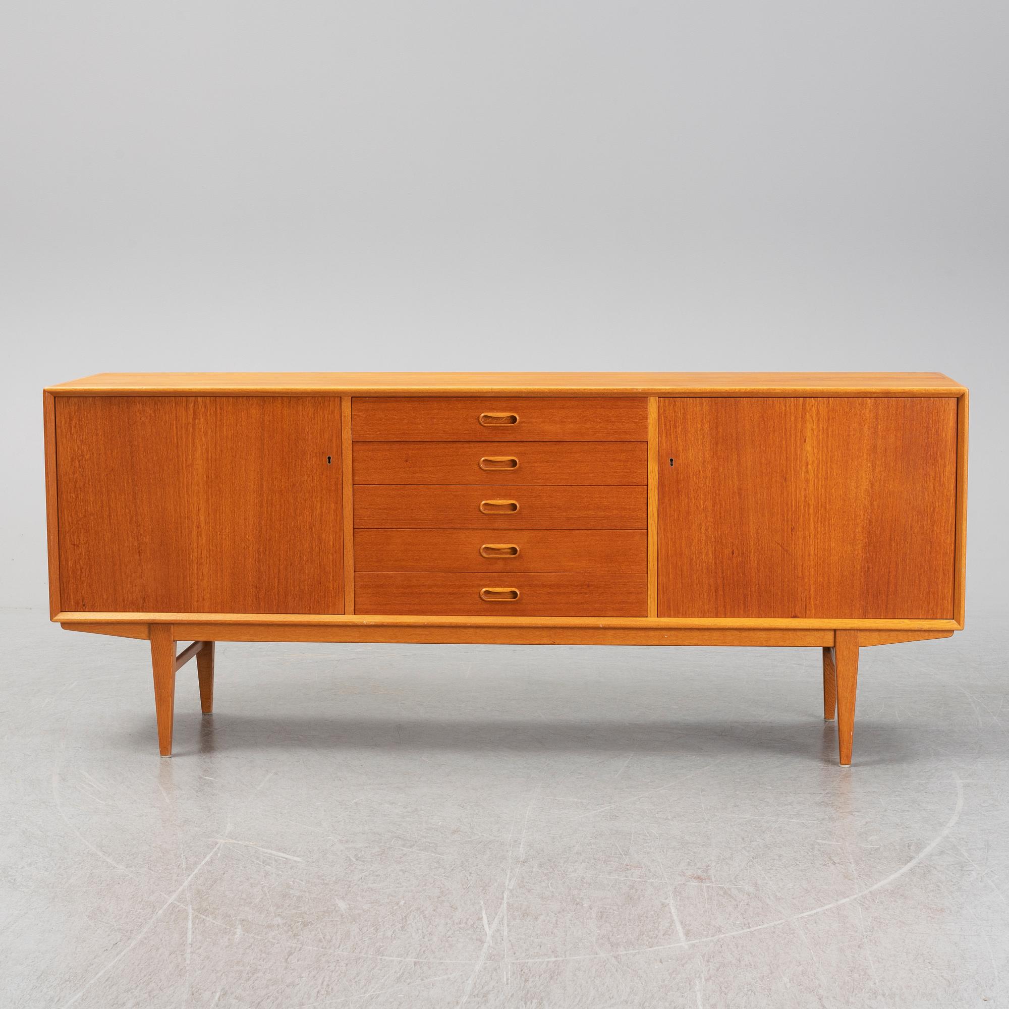 SIDEBOARD, 1900-talets andra hälft.