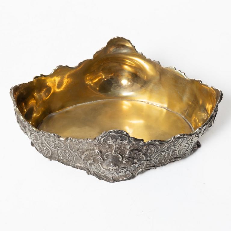 Jardinière, sterling silver, Rococo style, 20th century.