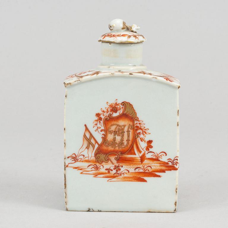 Nine orange and white export porcelain service, Qing dynasty, 18th-19th century.