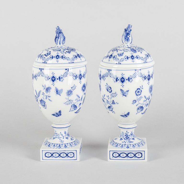 A pair of 'Blue Fluted Plain' porcelain urns with covers, Royal Copenhagen, model 286, 1898-1923.