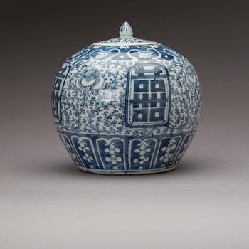LOCKURNA, porslin, 1800-talets andra hälft, Kina.