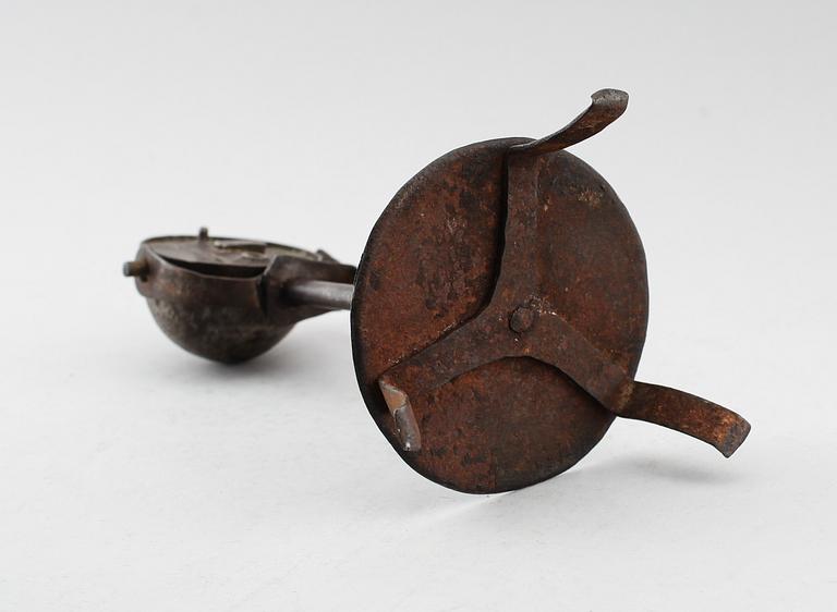 RESEOLJELAMPA, smide, 1700-tal.