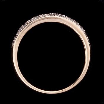 SORMUS, 14K valkokultaa, timantteja yht. 0,25 ct. Paino n. 3,5 g.