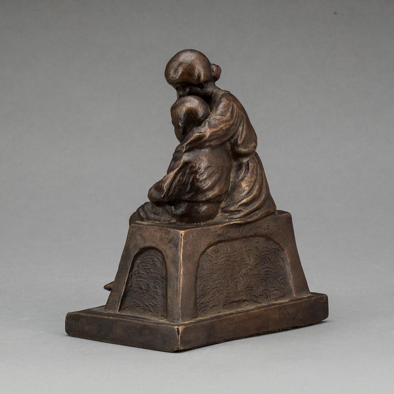 JULIE MARSTRAND, brons, signerad.