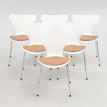 Arne Jacobsen, chairs, 6 pcs, "The Seven", Fritz Hansen, 2018.