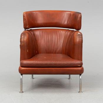 TOMMY SUNDBERG, a 'Sheraton' leather covered easy chair.