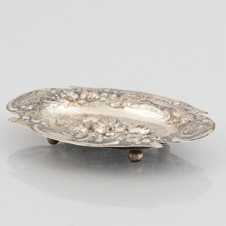 Serving tray, silver 800, Baroque style, 20th Century.