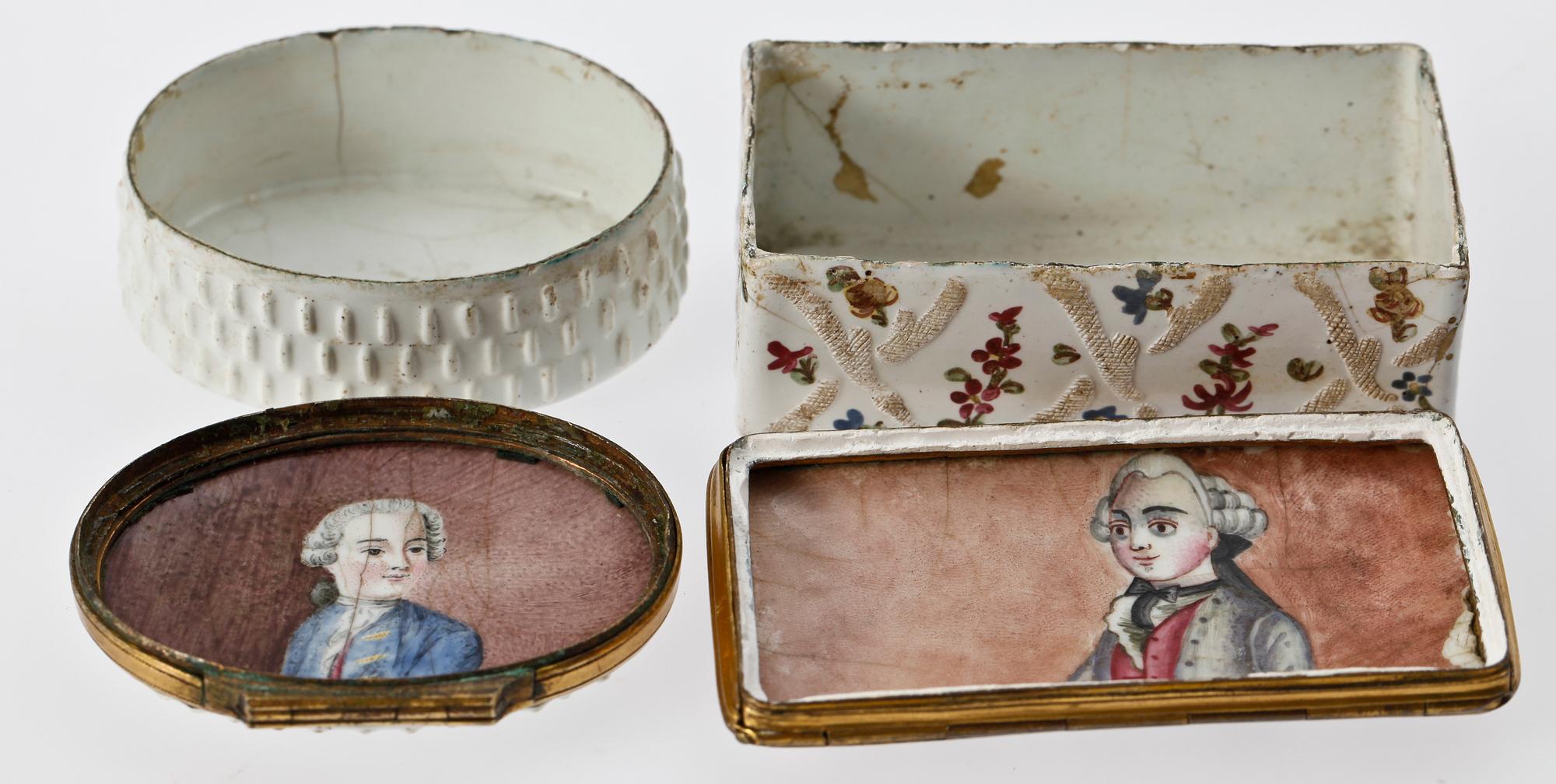 DOSOR, 2 st, samt FIGURIN, bl a 1700-tal.