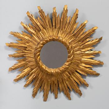 SOLSPEGEL, bronserat trä, 1900-talet.