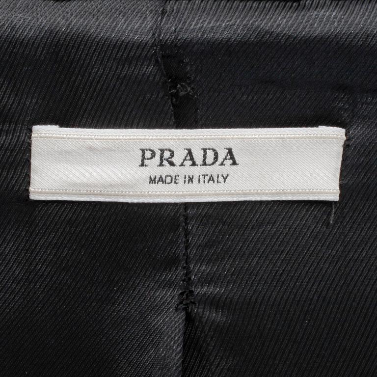 PRADA, kappa, storlek 44.