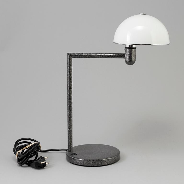 a "Bill" table light by Per Sundstedt.