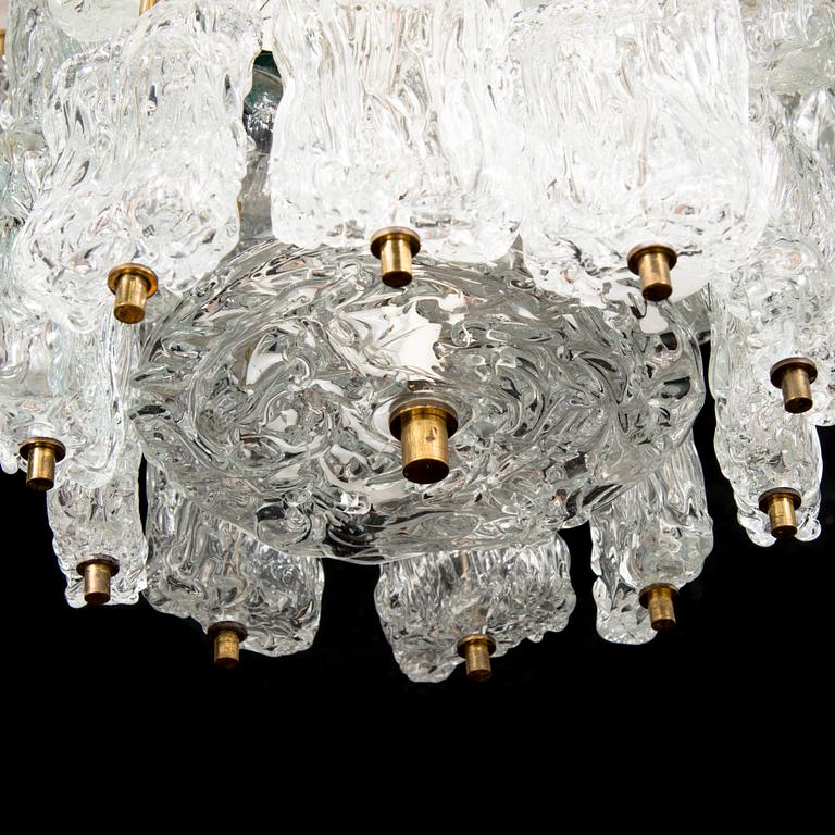 A pendant ceiling light, latter half of the 20th Century.