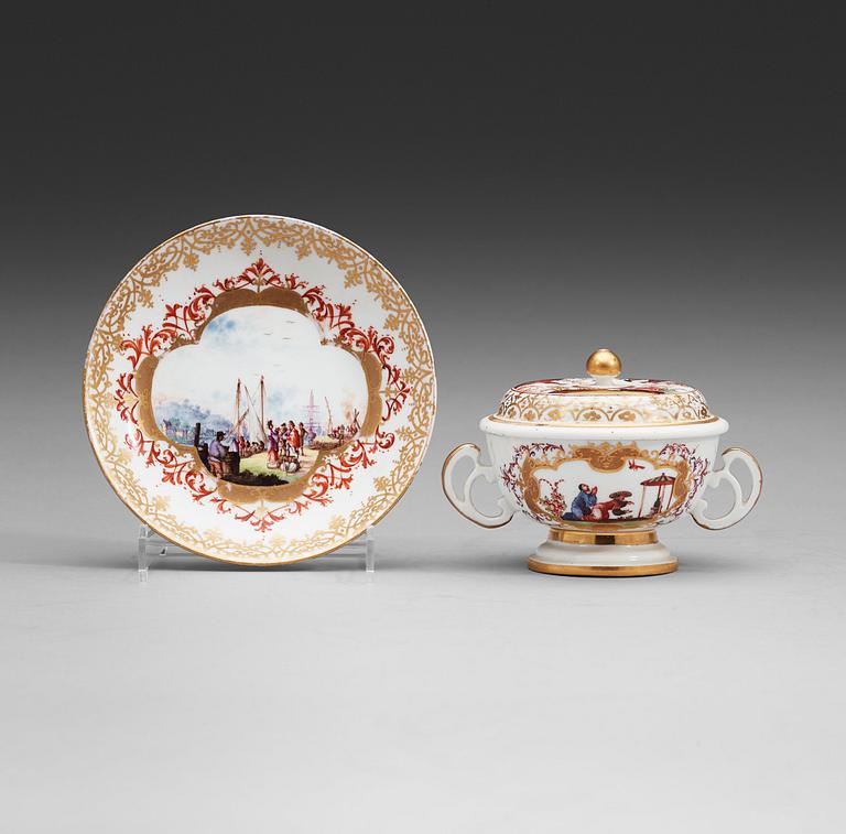 A Meissen chinoiserie equelle with cover and stand, 1725-30.
