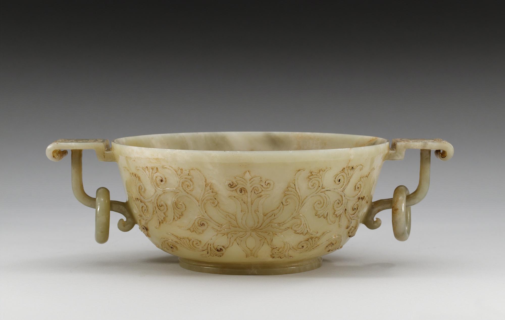 A ceremonial jade cup, late Qing dynasty (1644-1912), with seal mark.