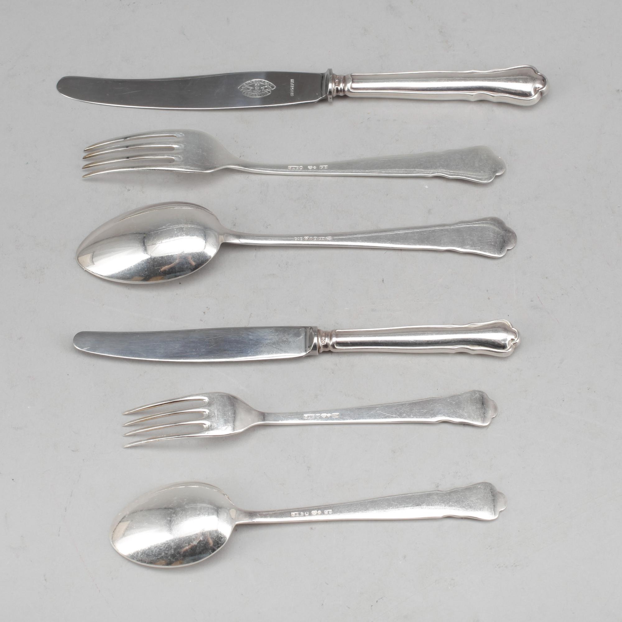 BESTICKSERVIS, 73 delar, silver, GAB, Stockholm, omkring 1900-talets mitt. Total vikt ca 2560 gram.