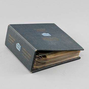 ALBUM med SILVERMEDALJER, 20 st, "International Society of Postmasters", 1900-talets andra hälft.