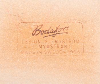 NATTDUKSBORD, 1 par, S Engström / G Myrstrand, Bodafors, 1962.