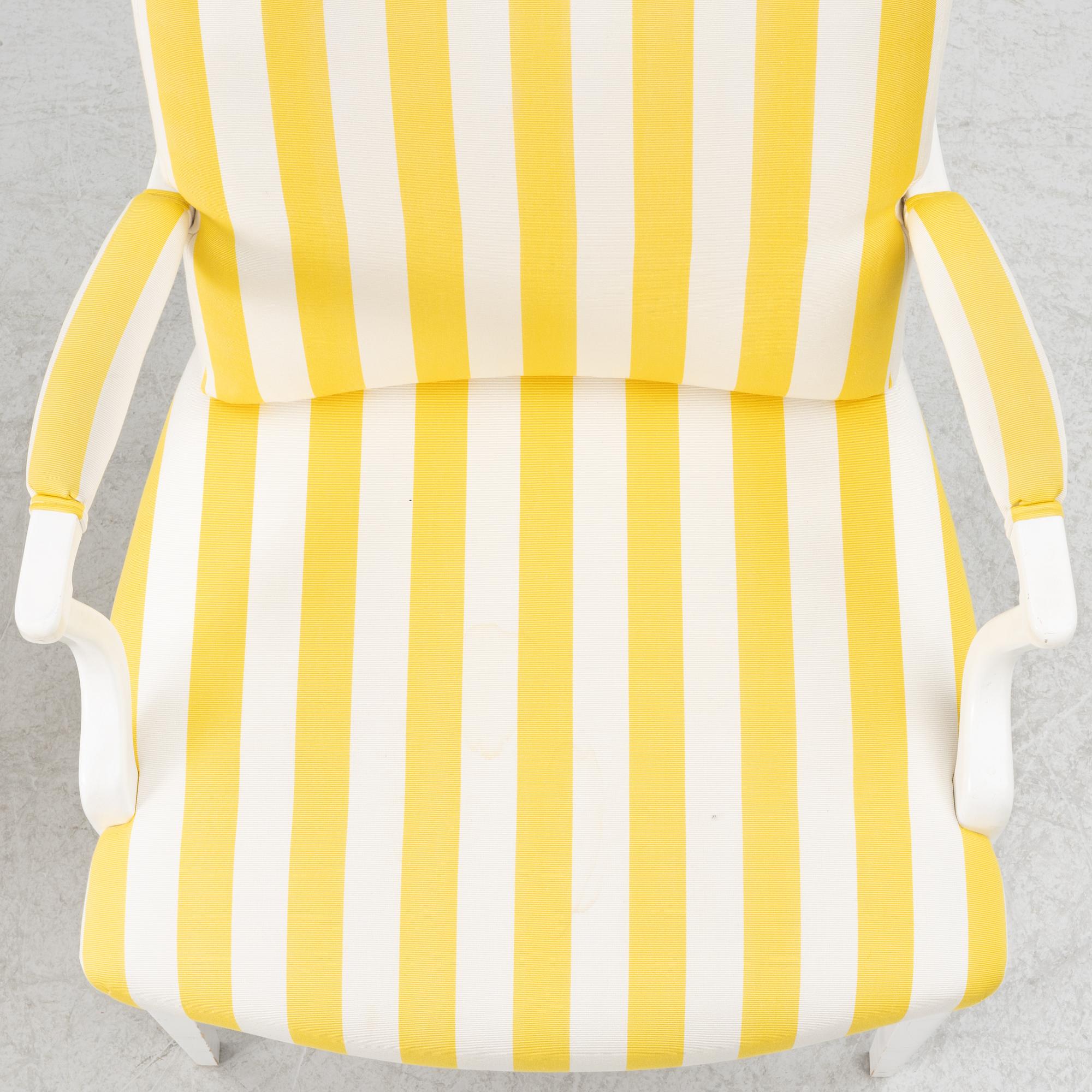Josef Frank, a pair of model 969 arm chairs. Firma Svenskt Tenn.