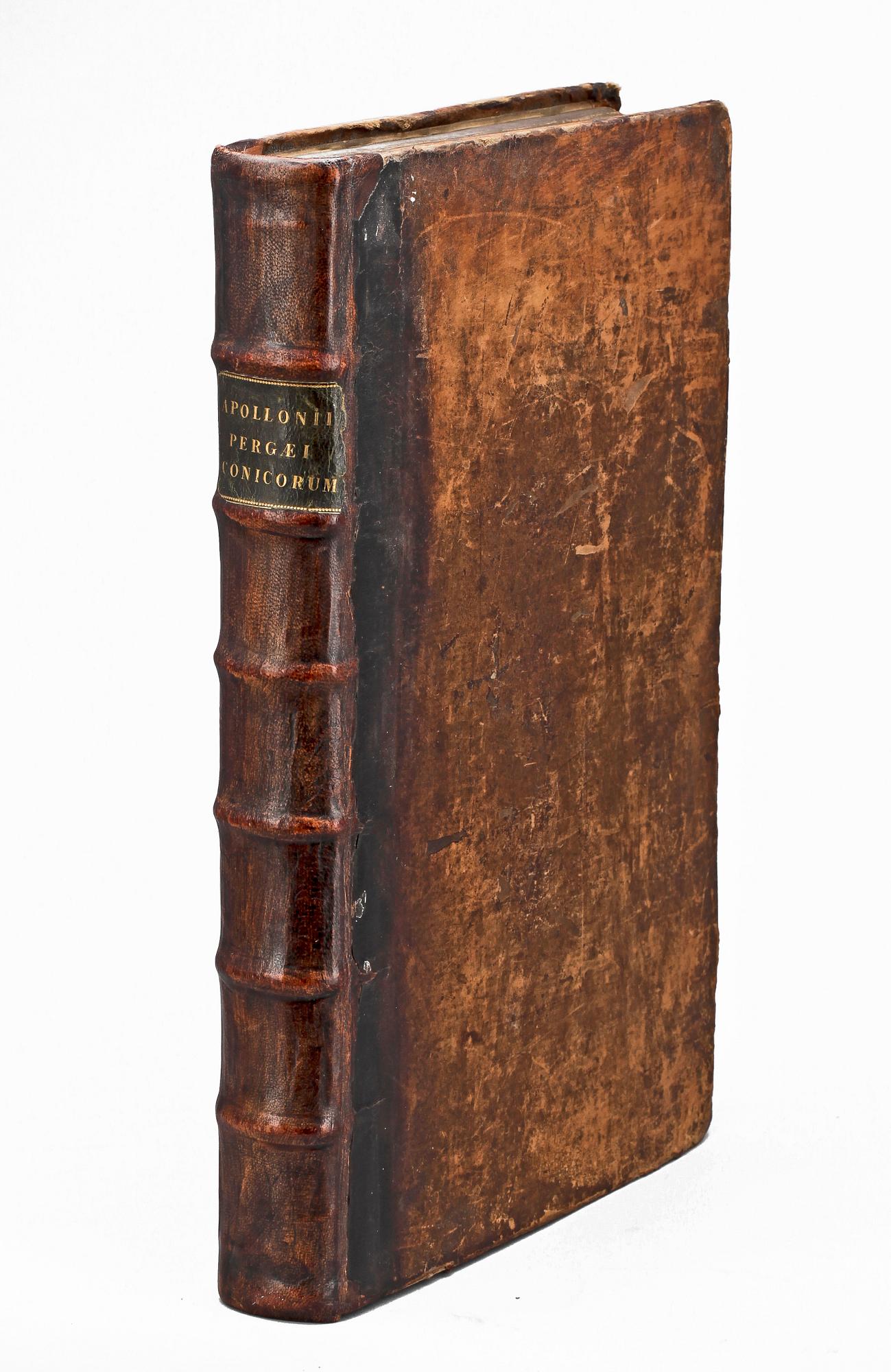 BOK, "Apollonii Pergaei Conicorum Libri octo, et Sereni Antissesis..." red av Edmund Halley, Oxford 1710.