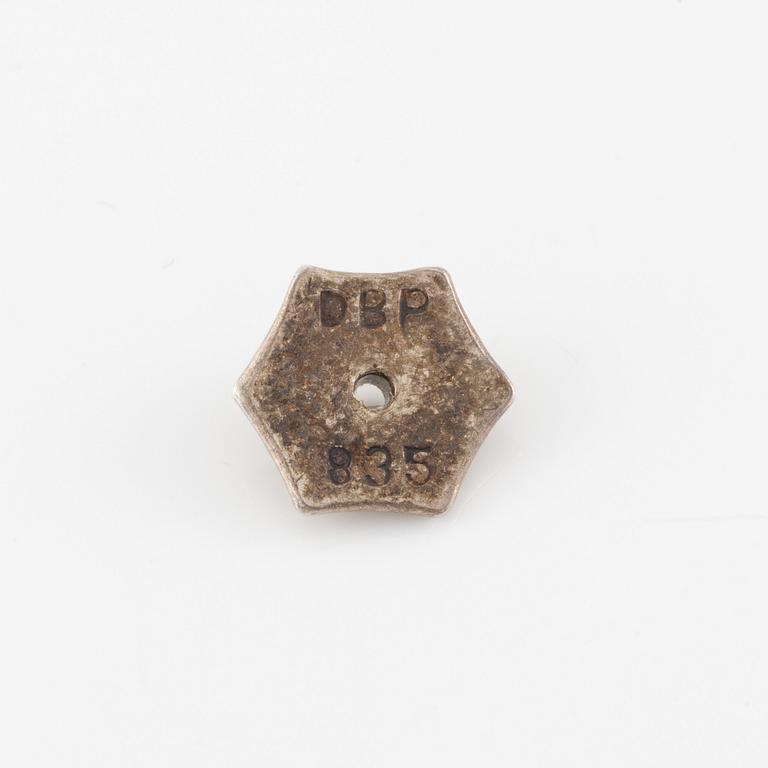 Vivianna Torun Bülow-Hübe, collier och örhängen, silver med bärnstensfärgade glasdroppar.