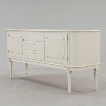 SIDEBOARD, gustaviansk stil, 1900-tal.