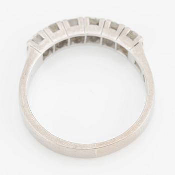 Ring, halvallians, 18K vitguld med briljantslipade diamanter totalt 0.75 ct enligt gravyr.