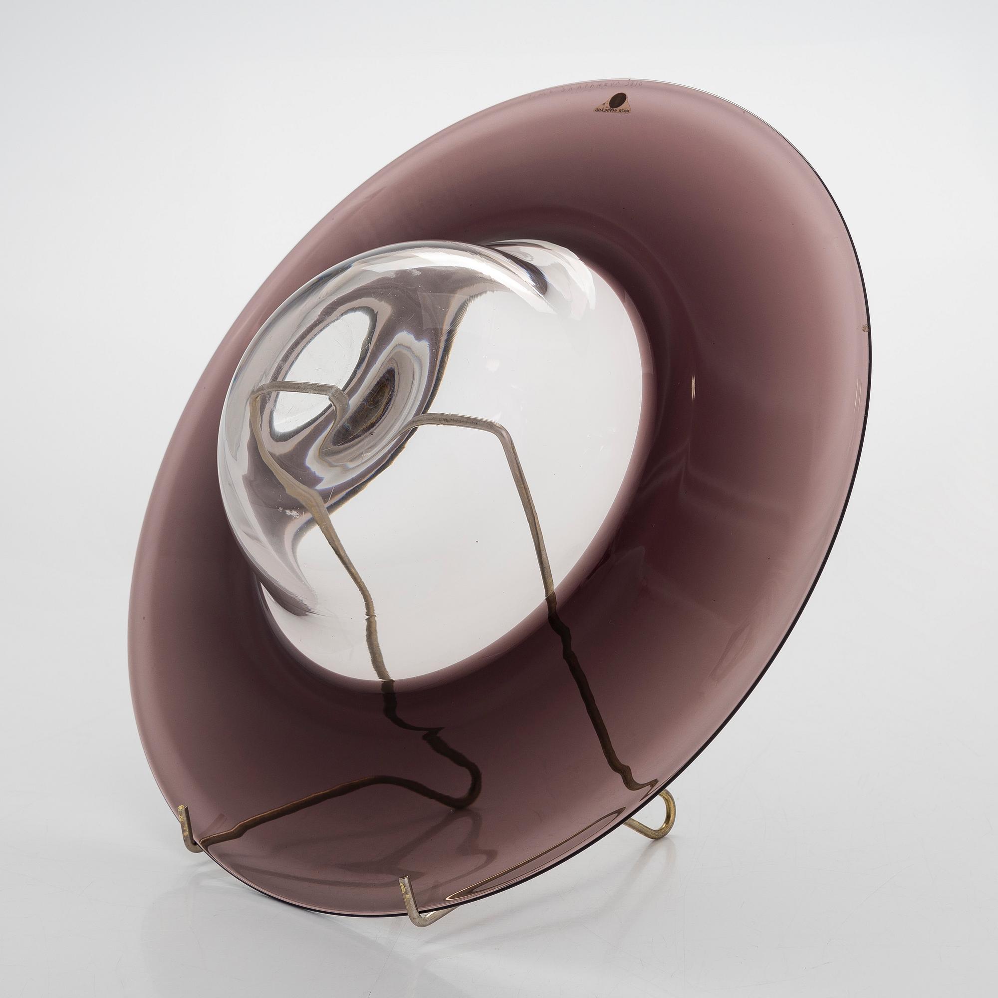 Timo Sarpaneva, skål, "Kardinalens hatt 3810", signerad Timo Sarpaneva 3810.