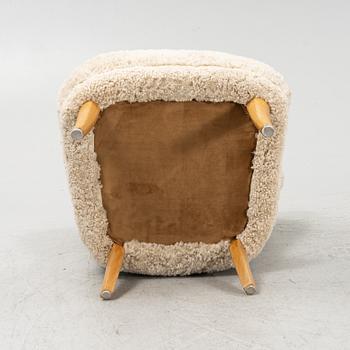 A Swedish Modern easy chair, 1940's.