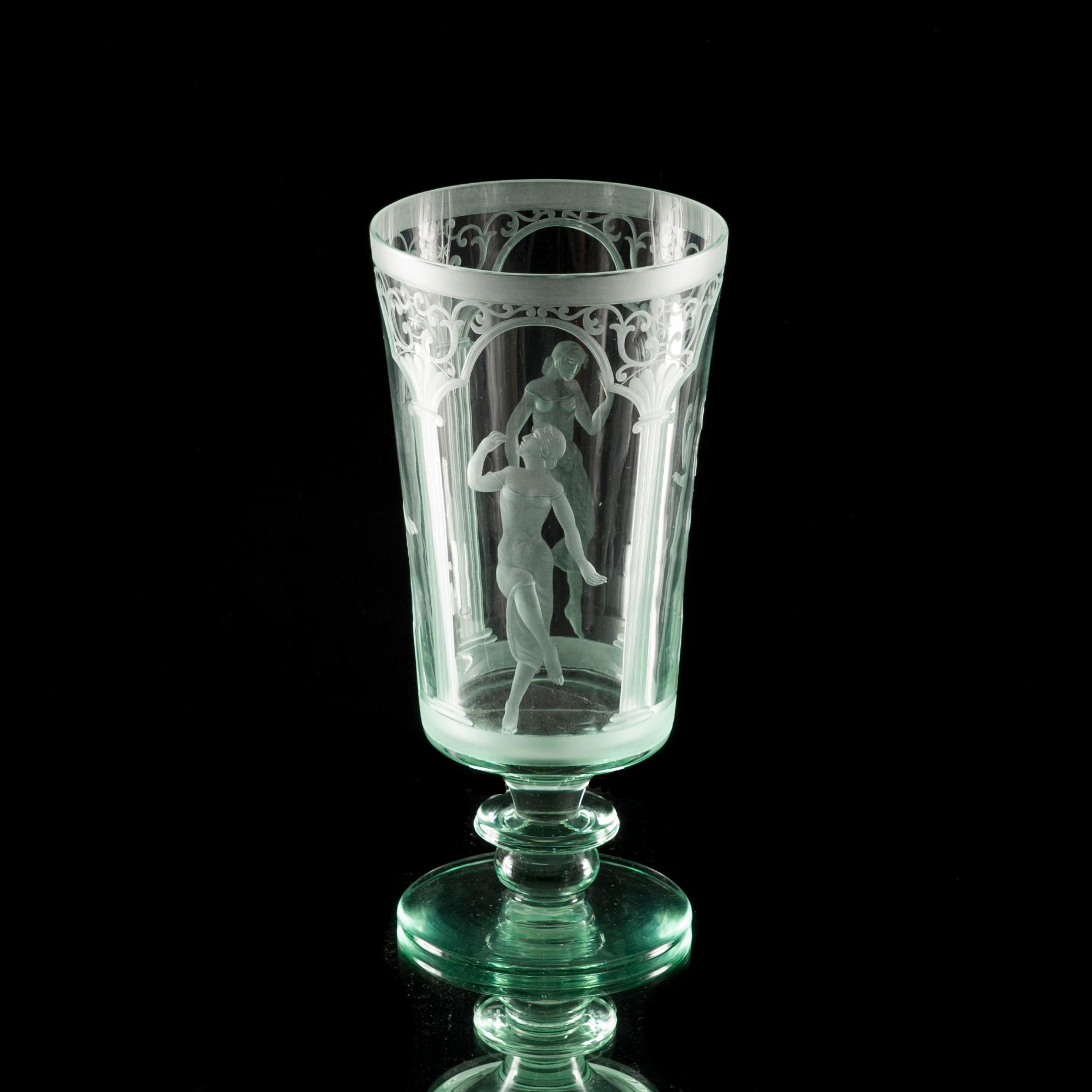 SKÅL, glas, Riihimäen Lasi, gravering möjligen Teodor Käppi, 1930-tal.