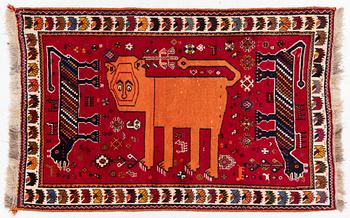 A Kashgai rug, c. 168 x 107 cm.