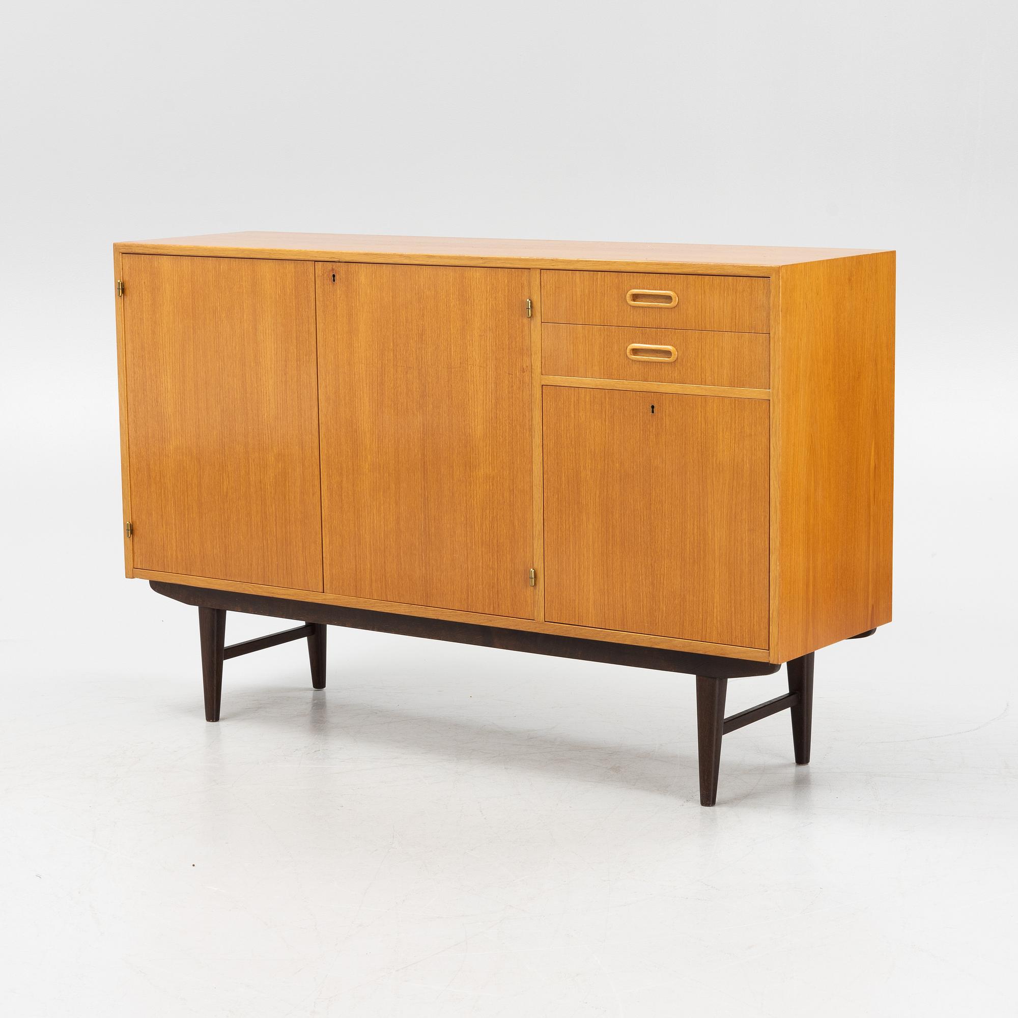Sideboard, 1900-talets andra hälft.