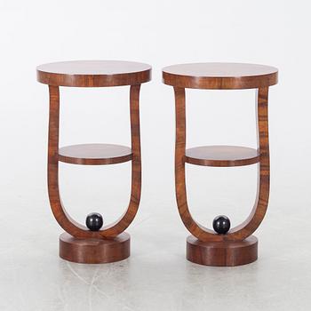 SIDOBORD/SÄNGBORD ett par Art Deco-stil modern tillverkning.