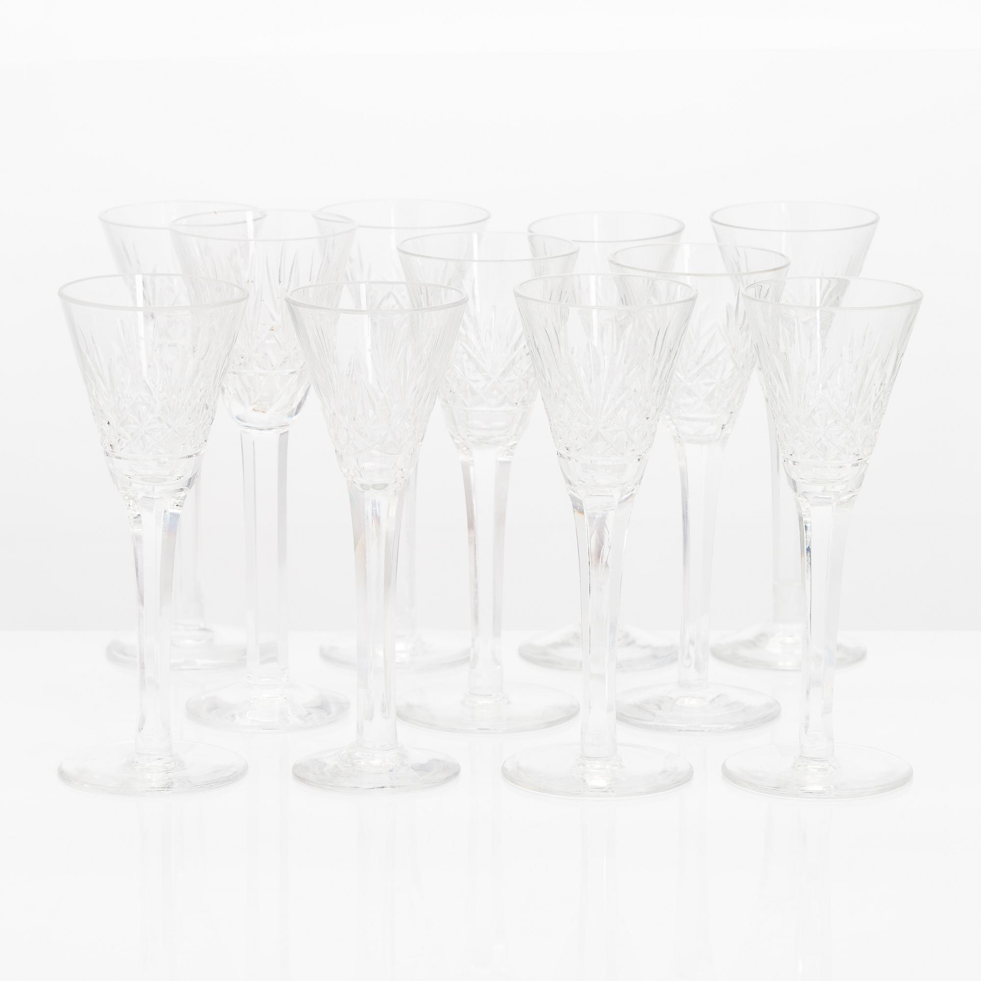 Glasservis, 110 delar, Riihimäen Lasi, Leo-, Yrjö- och Aino-serie, 1900-talets mitt och senare hälft.