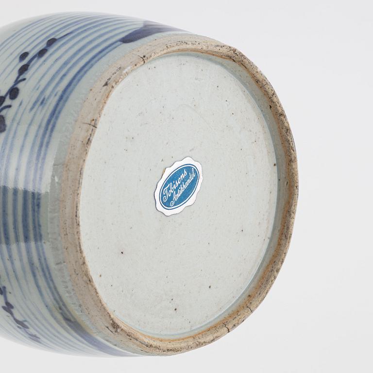Two Chinese blue and white jars, Qing dynasty, 19th century.