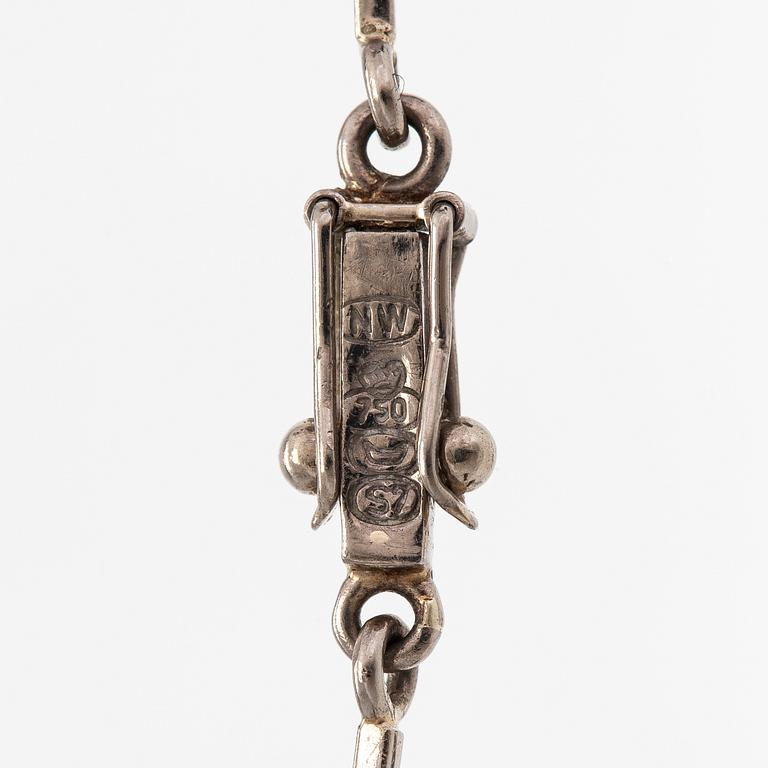 A necklace, ring and earrings, 14K gold and diamonds ca. 0.92 ct in total. Westerback, Helsinki 1964-1973.