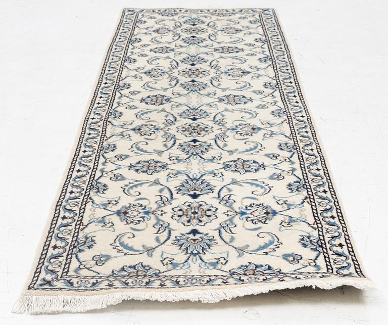 Gallery carpet, Nain, approx. 248 x 75 cm.