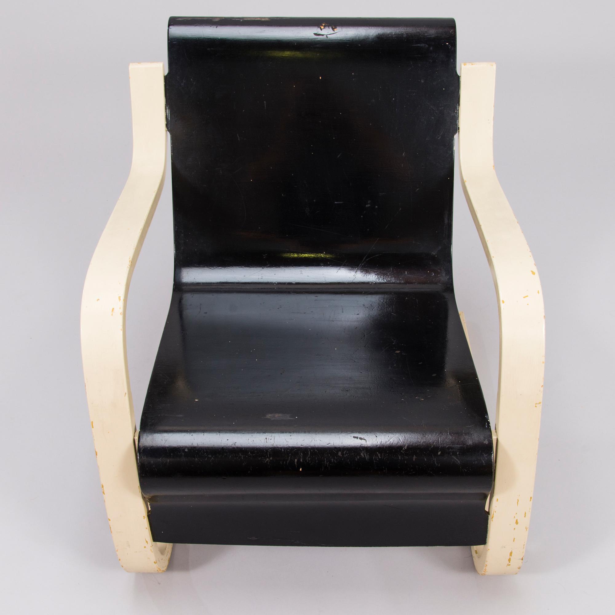 ALVAR AALTO, fåtölj, modell 31, O.Y. Huonekalu-ja Rakennustyötehdas A.B. 1930-talets mitt.