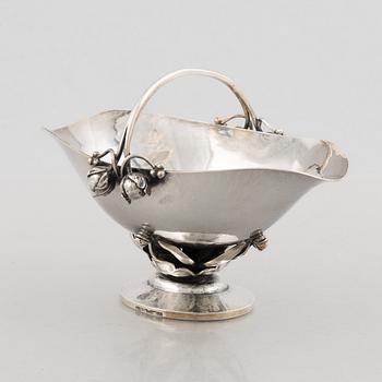 A silver bowl, marks of Hopeatakomo Oy, Helsinki, Finland 1949.