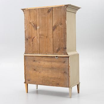 Cabinet, 18th and 19th century.