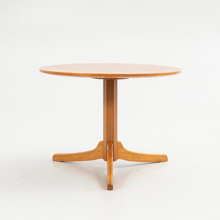 Josef Frank, soffbord, modell B560, Firma Svenskt Tenn, 1940-tal.