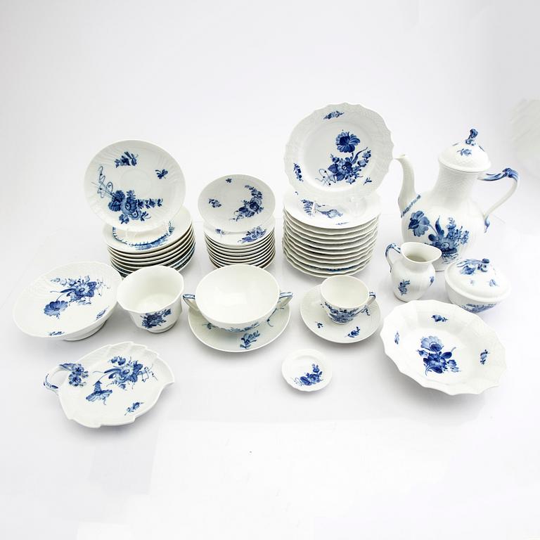 Servis 52 dlr "Blå blomst" Royal Copenhagen.