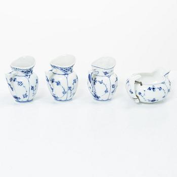 Royal Copenhagen, Lot of porcelain, 7 pieces, “Musselmalet”, coffee pot, chocolate pot, water jug, sauce boat, 3 cream jugs, 20th century.