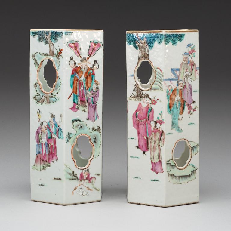 A set of two of famille rose lanterns/hat stands, Qing dynasty, late 19th Century.