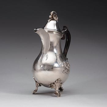 A Swedish 18th century silver coffee-pot, marks of Pehr Zethelius, Stockholm 1772.