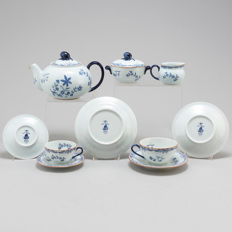 A 38-piece porcelain tea and coffee set 'East Indies', Rörstrand.