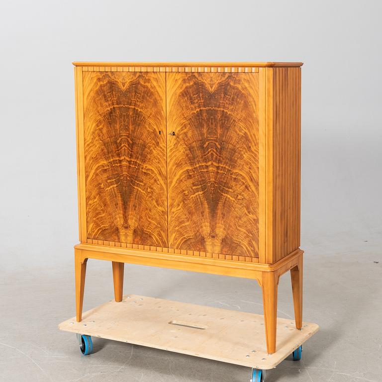 Cabinet/Serving cabinet, Swedish Modern, 1930s/1940s.