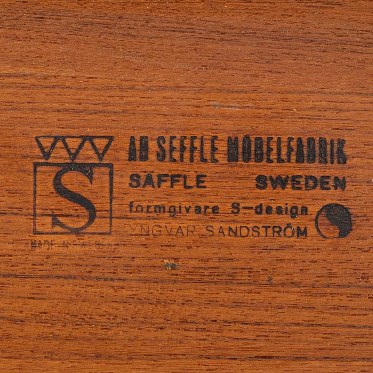 Yngvar Sandström, a teak-veneered dining table, Sweden, 1950's/60's.