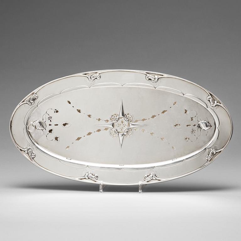 Georg Jensen, an 830/1000 silver fish serving platter, Copenhagen 1918, Swedish import marks, design nr 206.