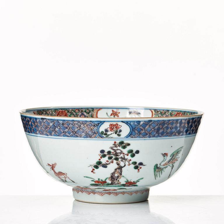 Bålskål, porslin. Qingdynastin, Kangxi (1662-1722).